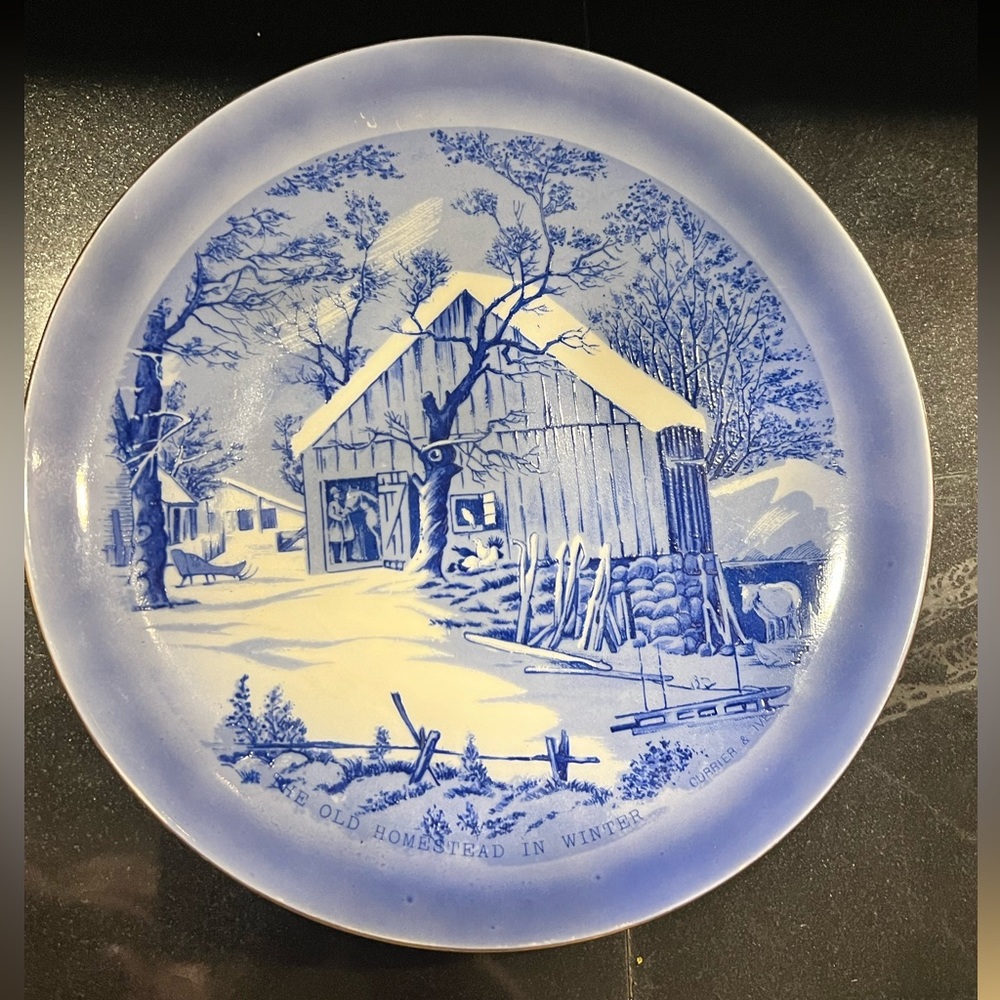 RARE Currier & Ives "The Old Homestead in Winter" Decorative Plate